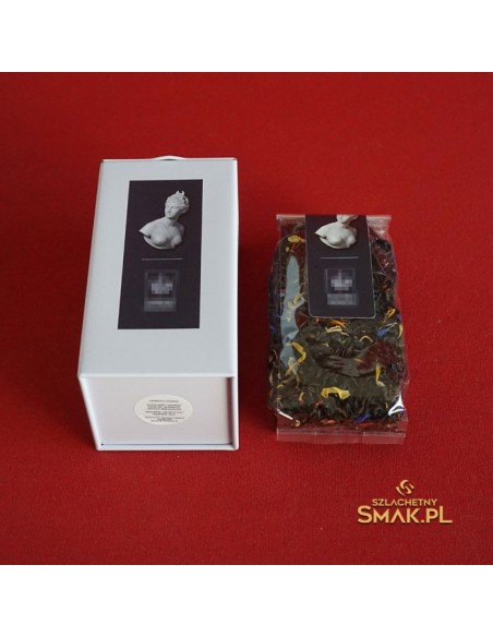 Herbata w metalowej puszce